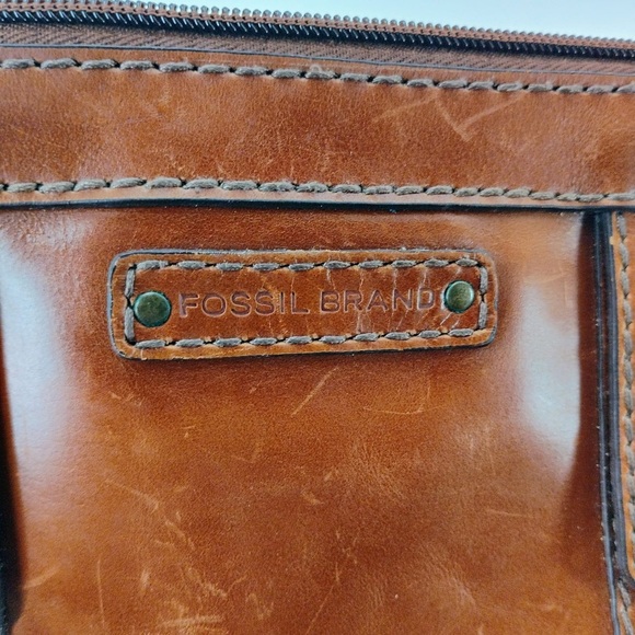 Brown Leather Clutch - Fossil Brand many compartments and divisions genuine - Picture 6 of 7